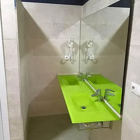 Hostel Cruces De Iria *