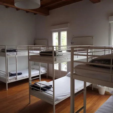 Cruces De Iria Hostel