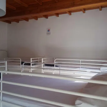 Hostel Cruces De Iria *