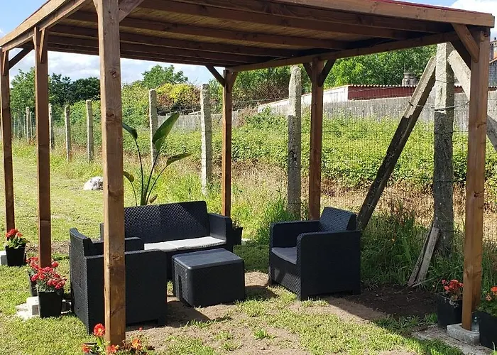 Hostel Cruces De Iria *