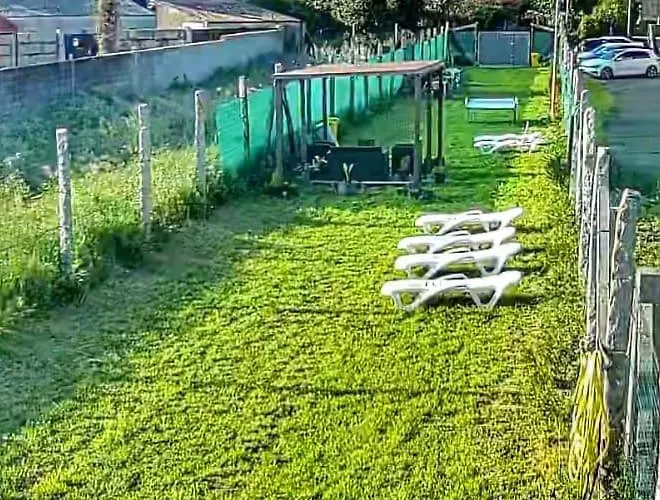 Hostel Cruces De Iria