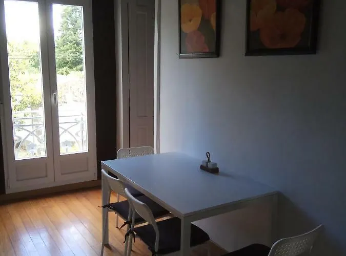 Cruces De Iria Hostel